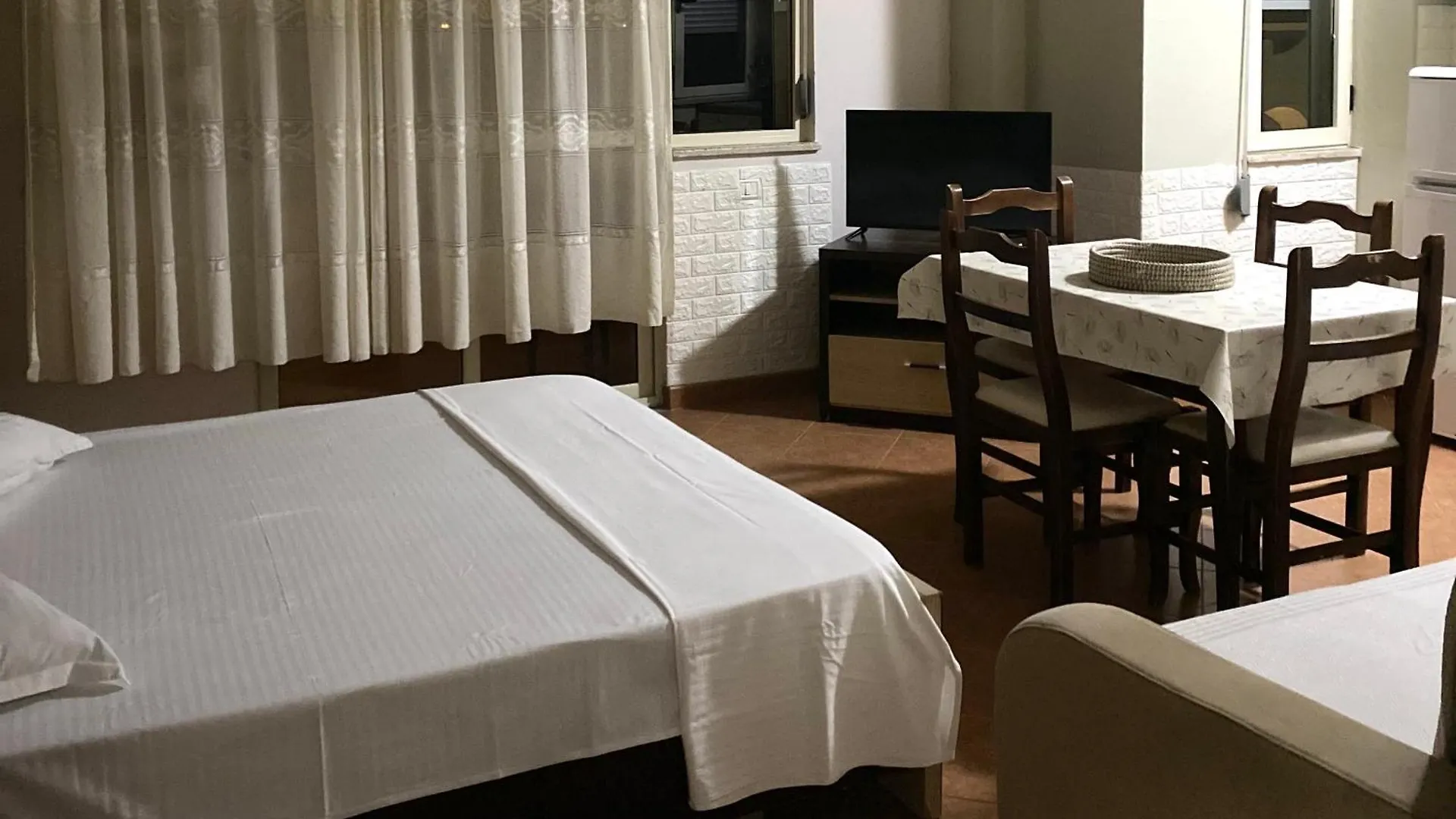Memory Apartments Durrës Casa vacanze